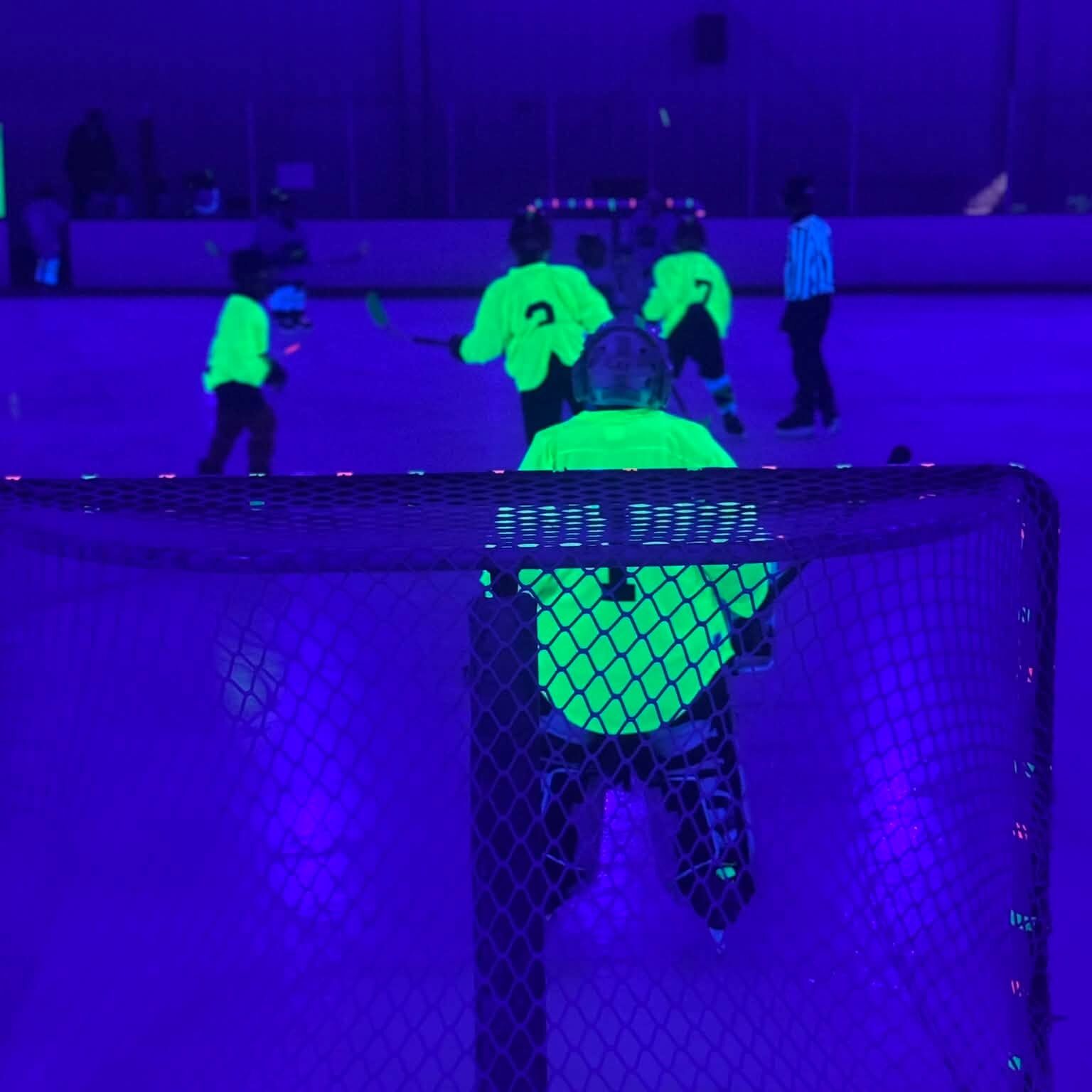 glow hockey -1